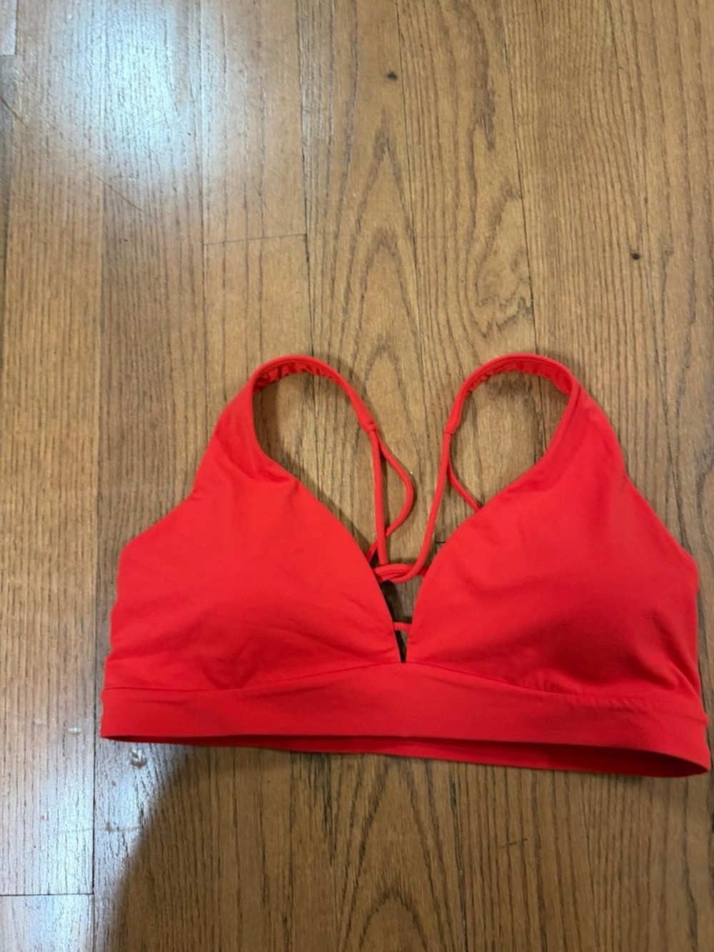 Athleta Solace Keyhole Sports Bra A-C cup, Color Cardinal, X-Large
